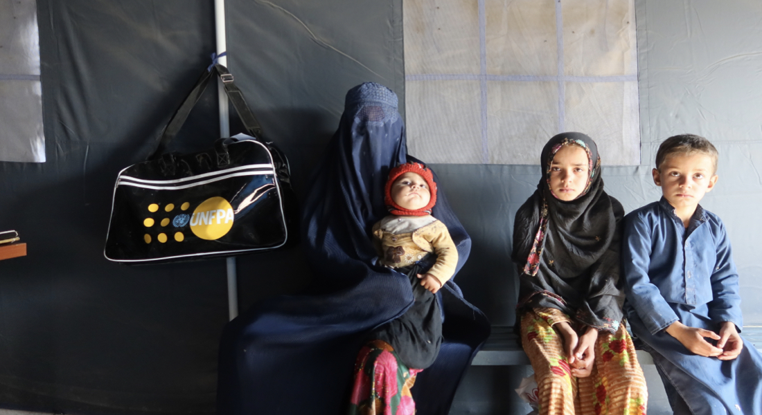 This mother’s youngest child is 6 months old. She came to the UNFPA Clinic at the Torkham centre to learn about birth spacing.