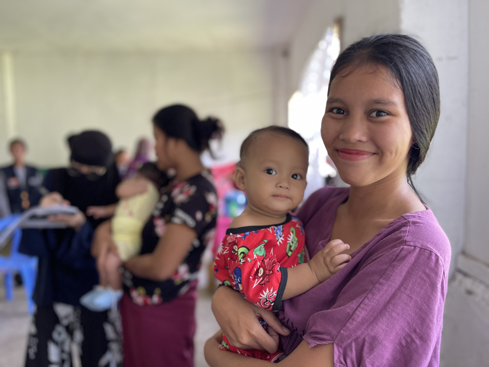 Philippines: Cash-for-maternal-health in conflict-affected Maguindanao helped increase facility births and reduce risks for pregnant women in fragile settings. Cash incentives reduce financial barriers to facility delivery in a crisis-affected area and are implemented alongside strengthening of local health facilities and referral pathways. The use of Cash and Vouchers demonstrates how relatively small, flexible cash transfers can reduce maternal risk during emergencies.