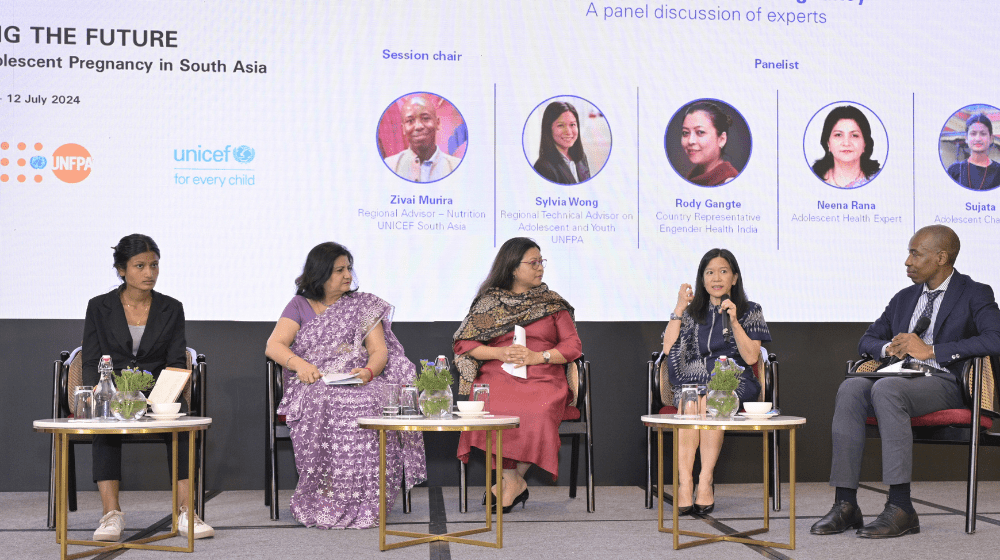 A panel discussion featuring experts at the Regional Dialogue on Adolescent Pregnancy